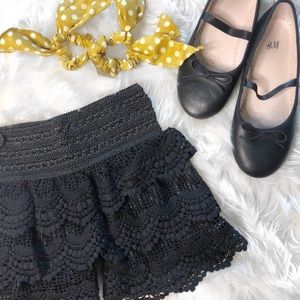 Little Girls Black Crotchet Lace Shorts